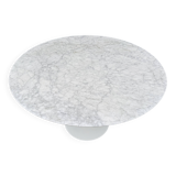 Original Knoll Tulip dining table in Carrara marble (120cm)