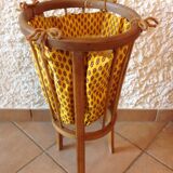 Tripod in curved wood sewing basket 60/70