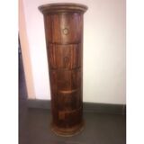 Colonne de rangement rustique