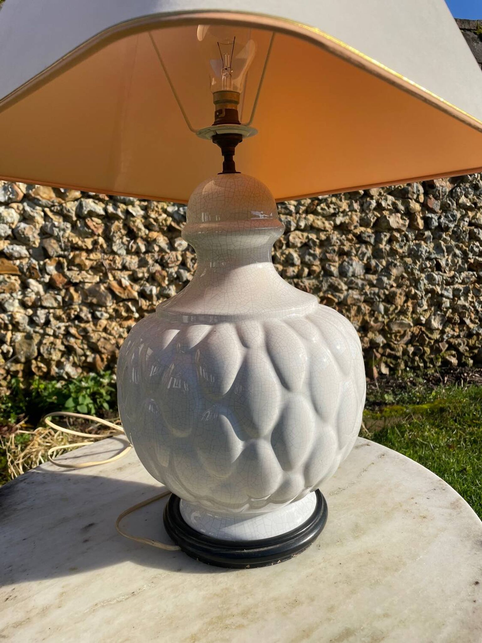 Lampe en céramique blanche craquelée vintage 1970