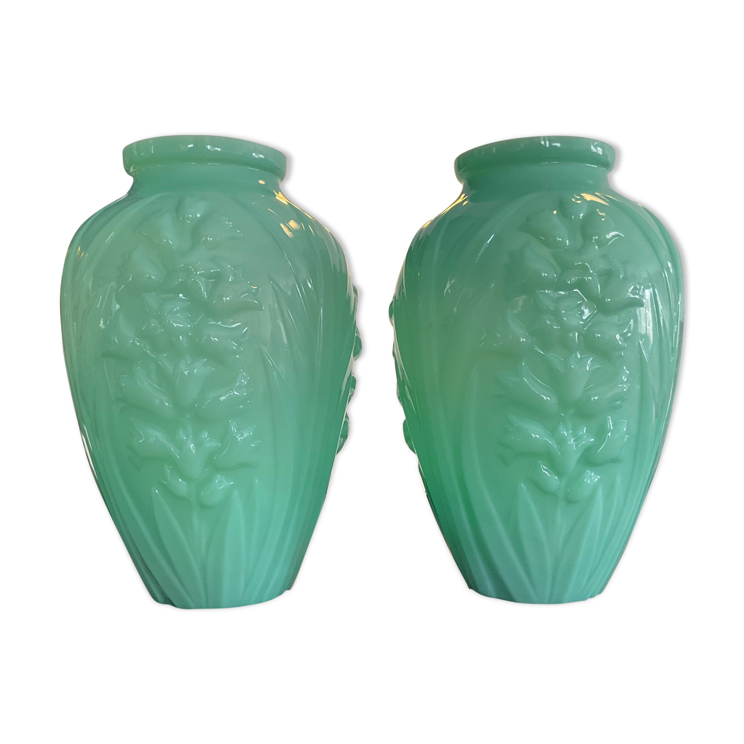 Paire de vases art deco en opaline vert celadon