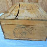 Wooden Crate Starch with cat Hoffmann