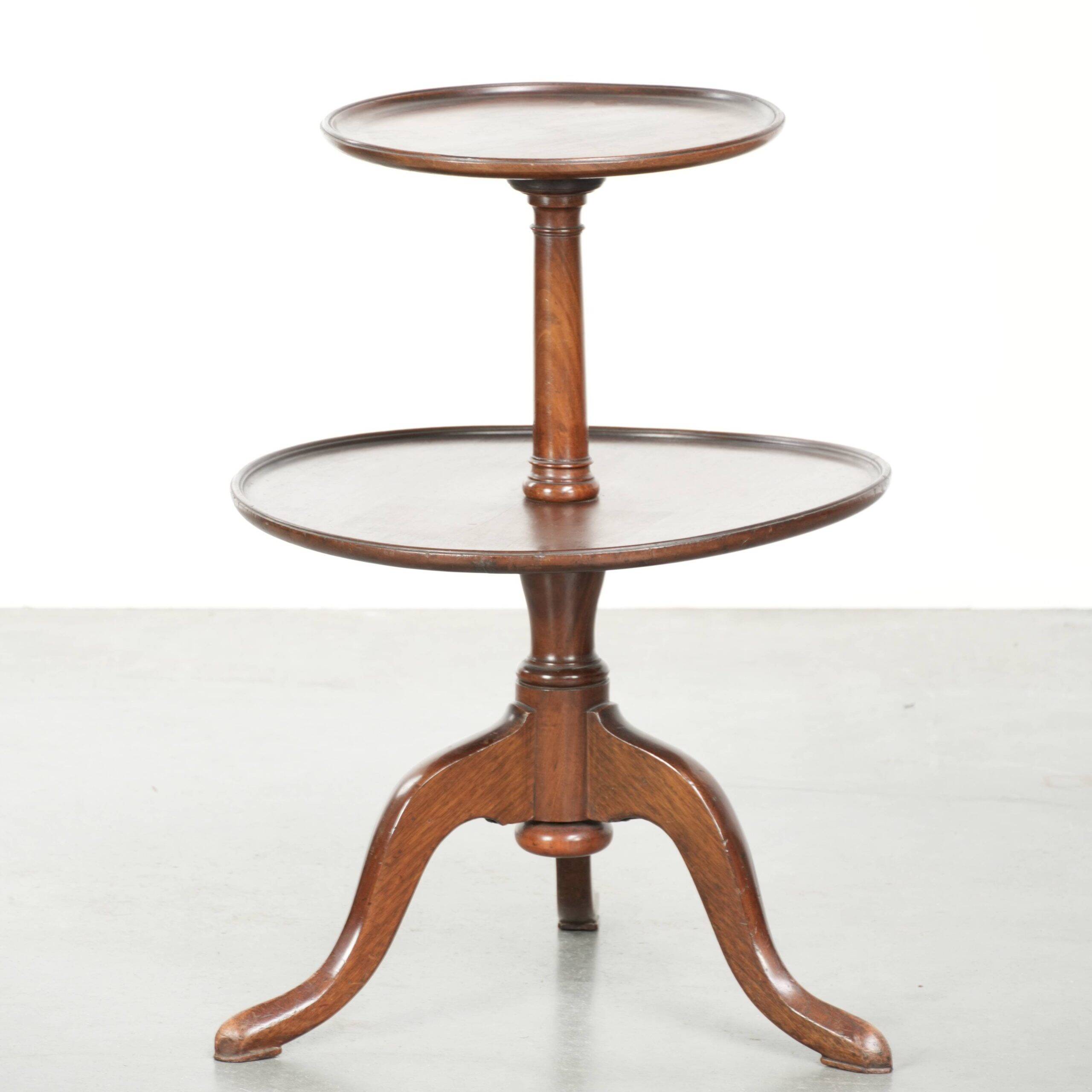 Antique English oak étagère/side table from the 19th century