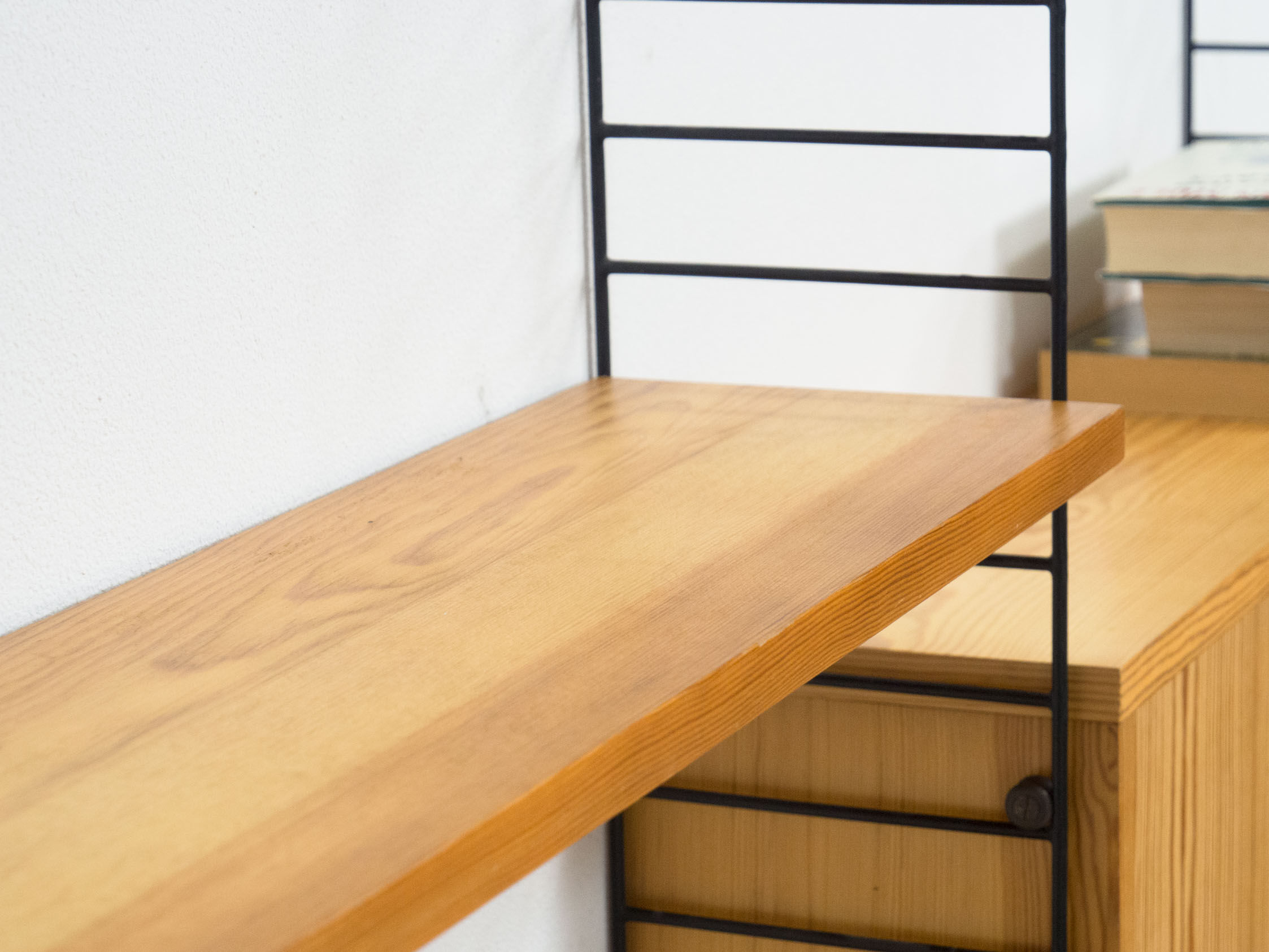 String Design AB pine wall unit by Nisse & Kajsa Strinning