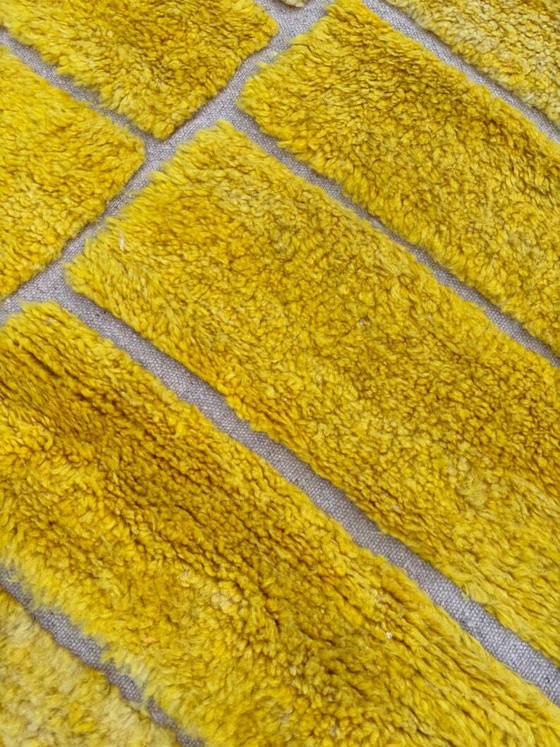 Moroccan handmade rug 250cmx150cm