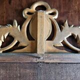 The Louis XVI - pediment mirror