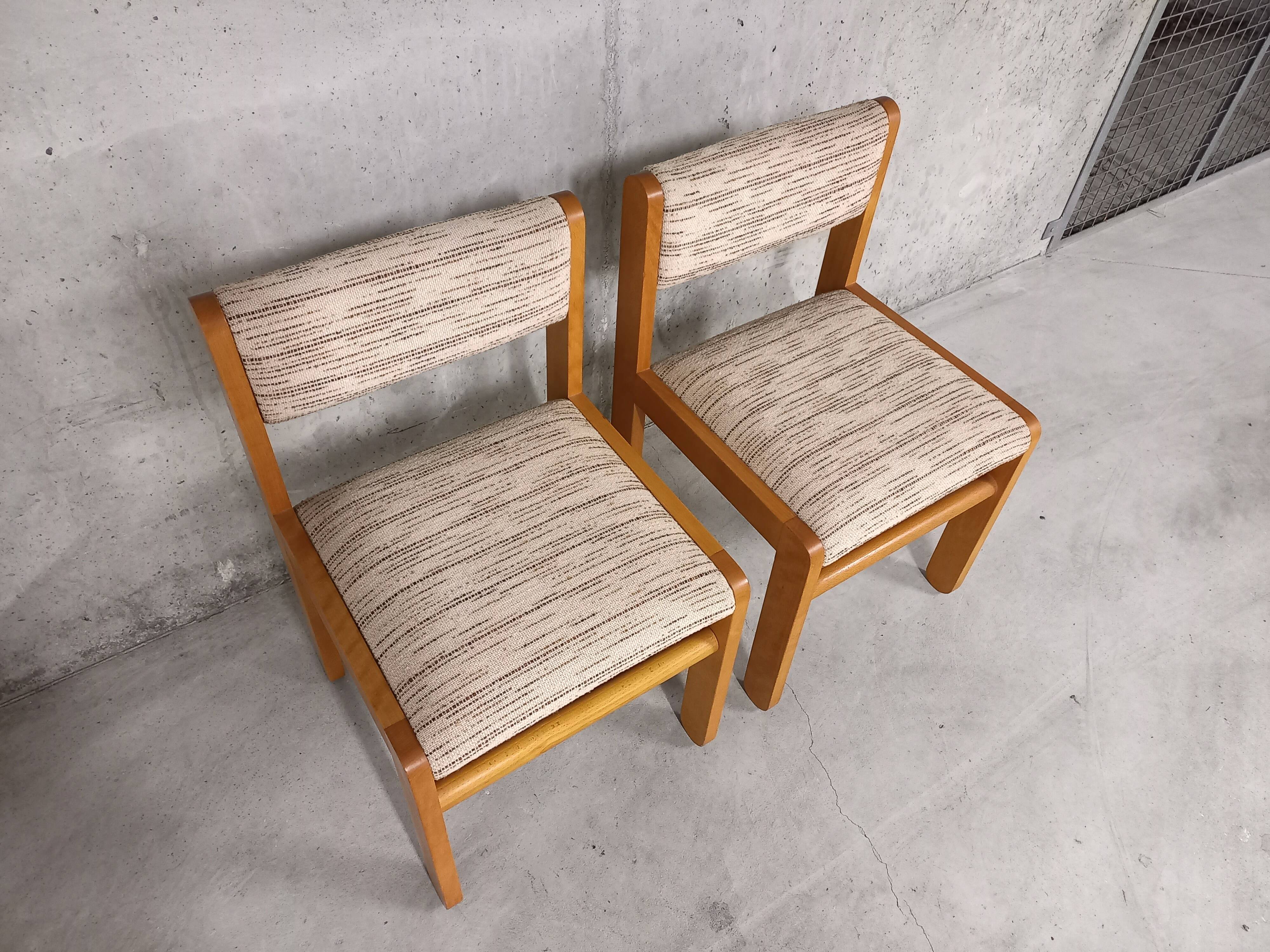Suite de 2 chaises vintage Baumann en bois et tissu de laine années 70