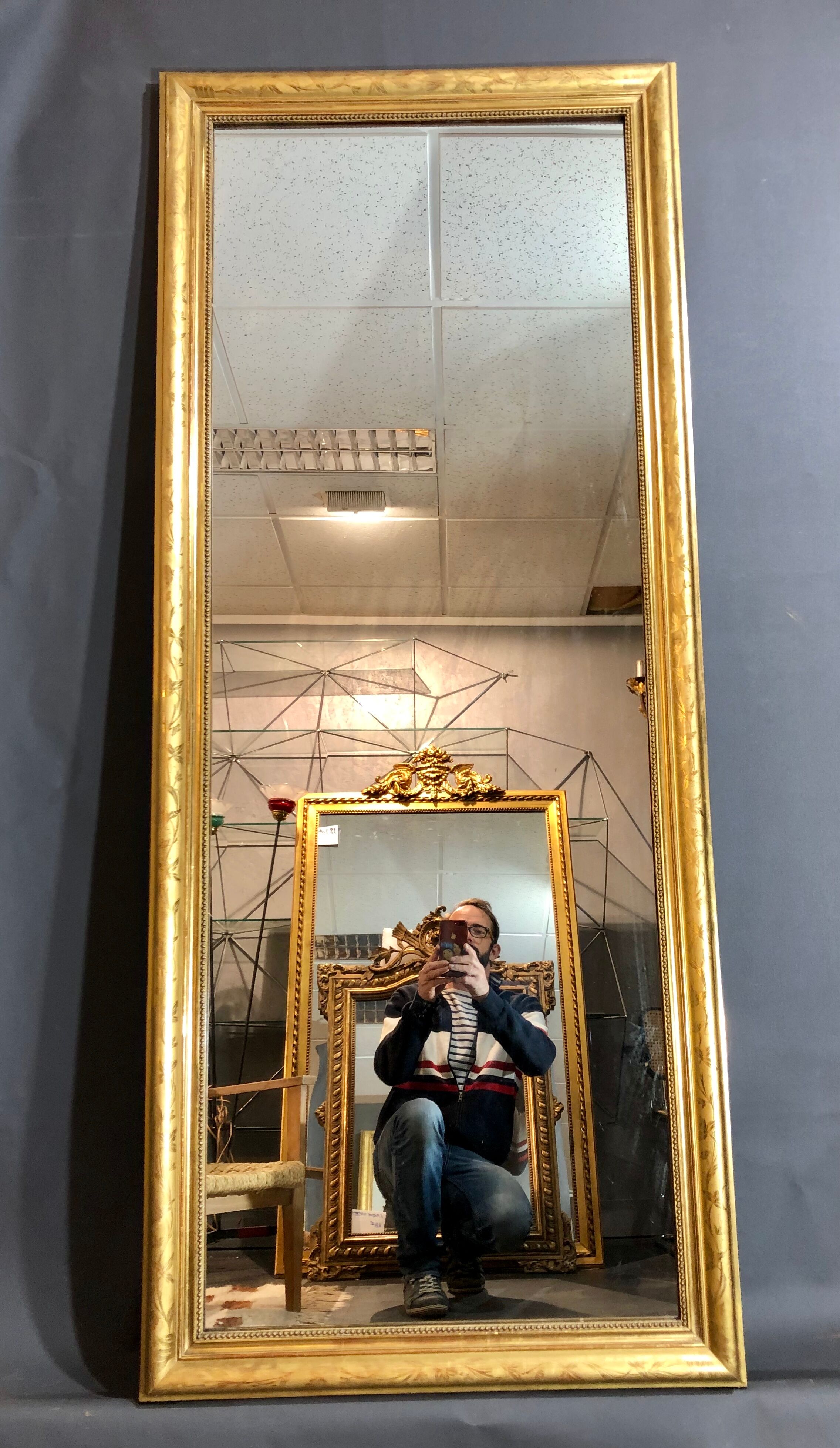 Miroir 190x80 d'époque Louis Philippe doré a la feuille d'or