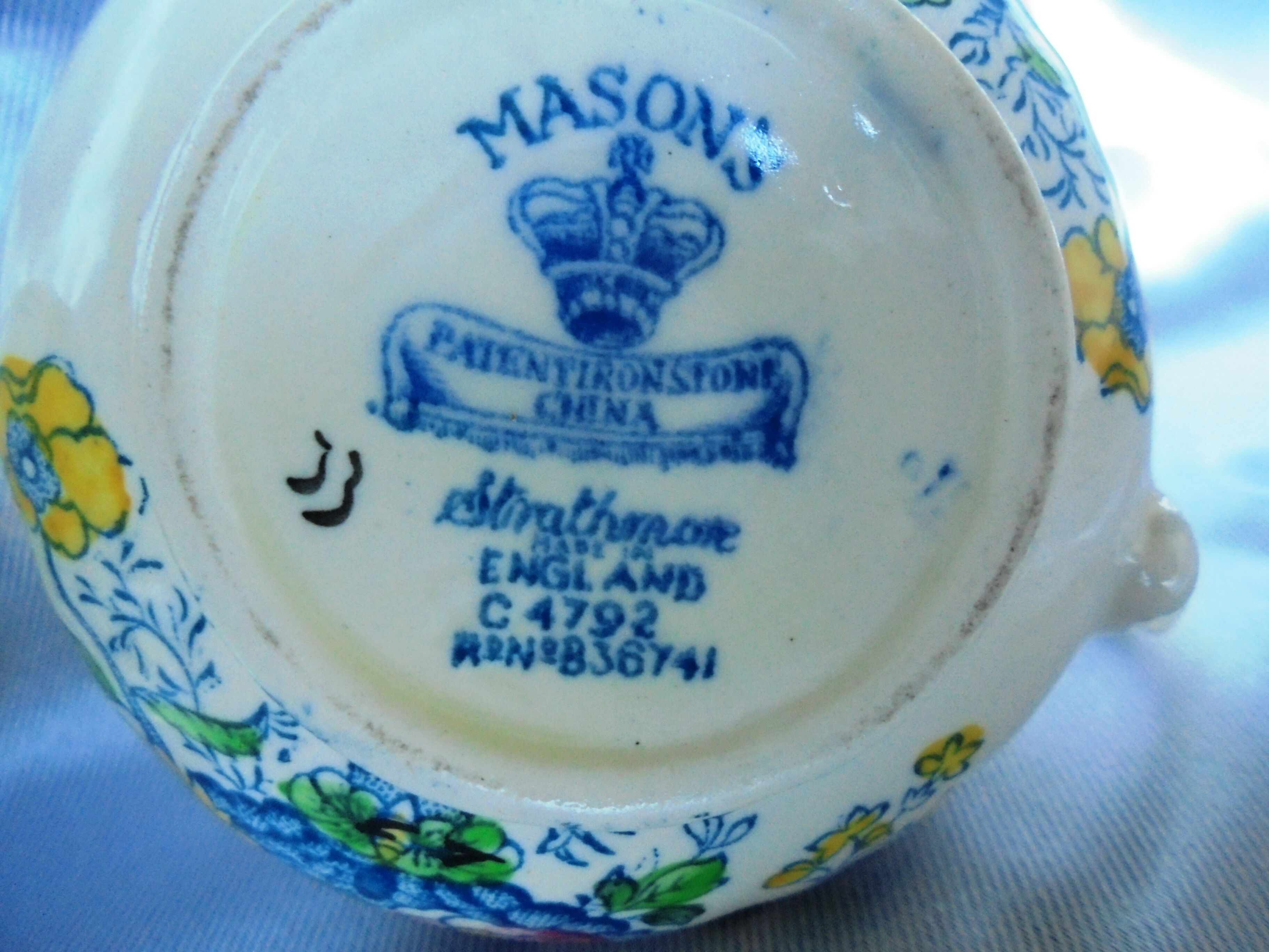 English porcelain duo 1930