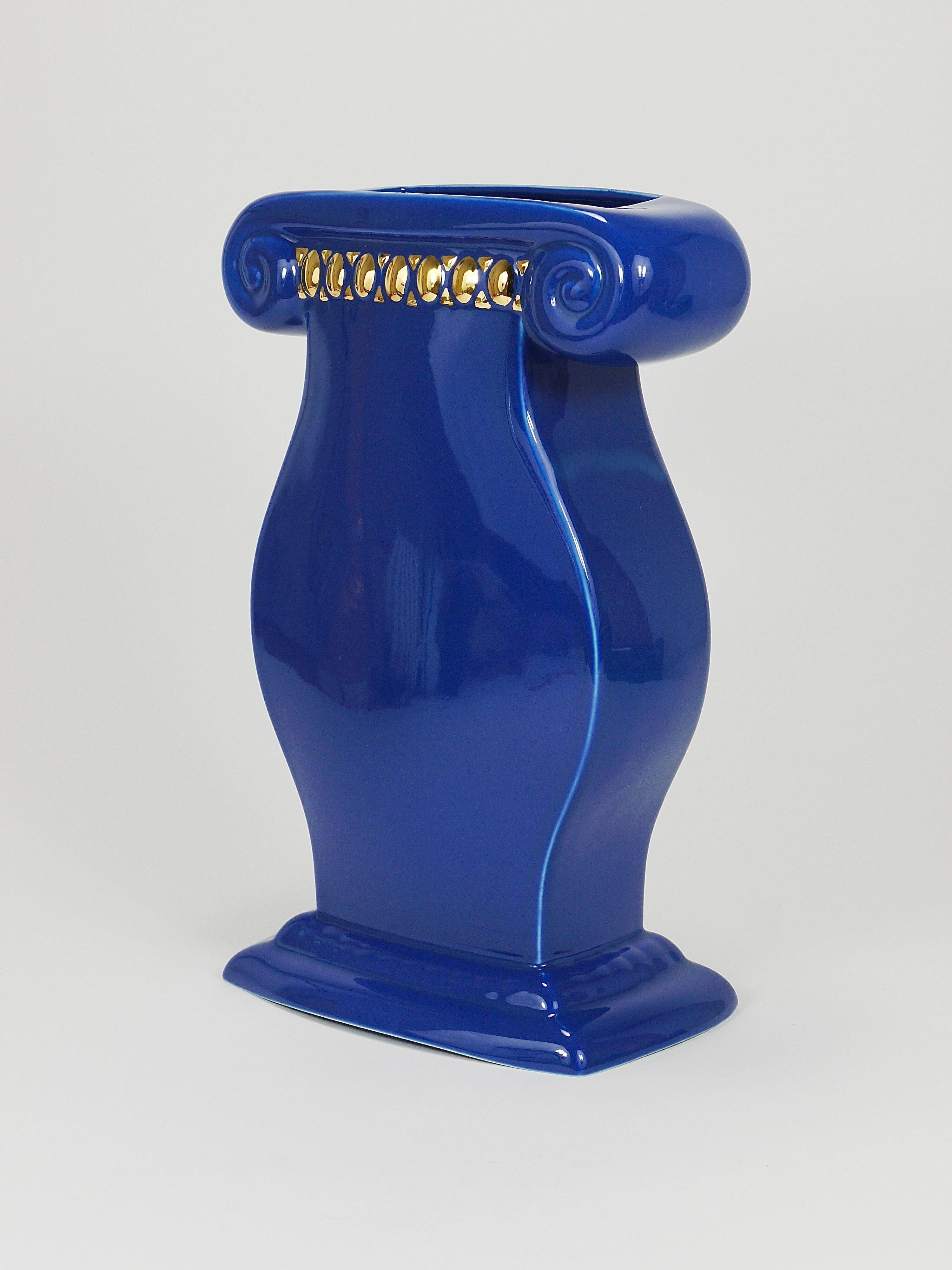 Heide Warlamis Vase Postmodern Grand Design Memphis, Vienna Collection, 1980s