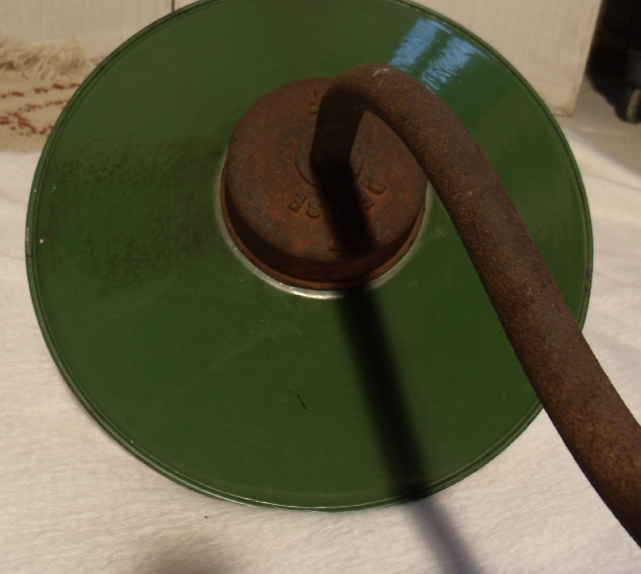 Ancient outdoor lamp collar of swan enamel and glass