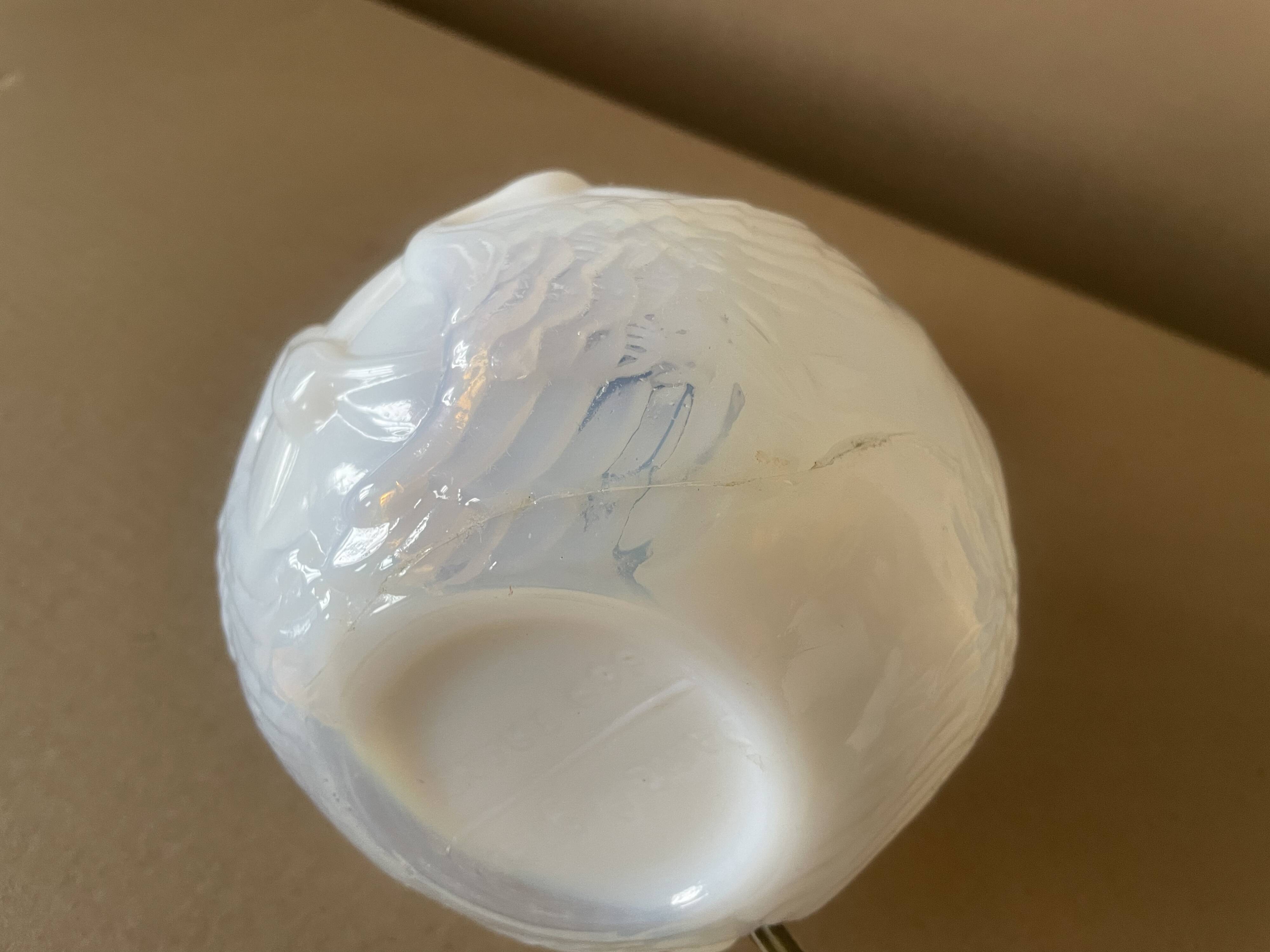 Lampe Art Déco en verre moulé / Saint Aignan