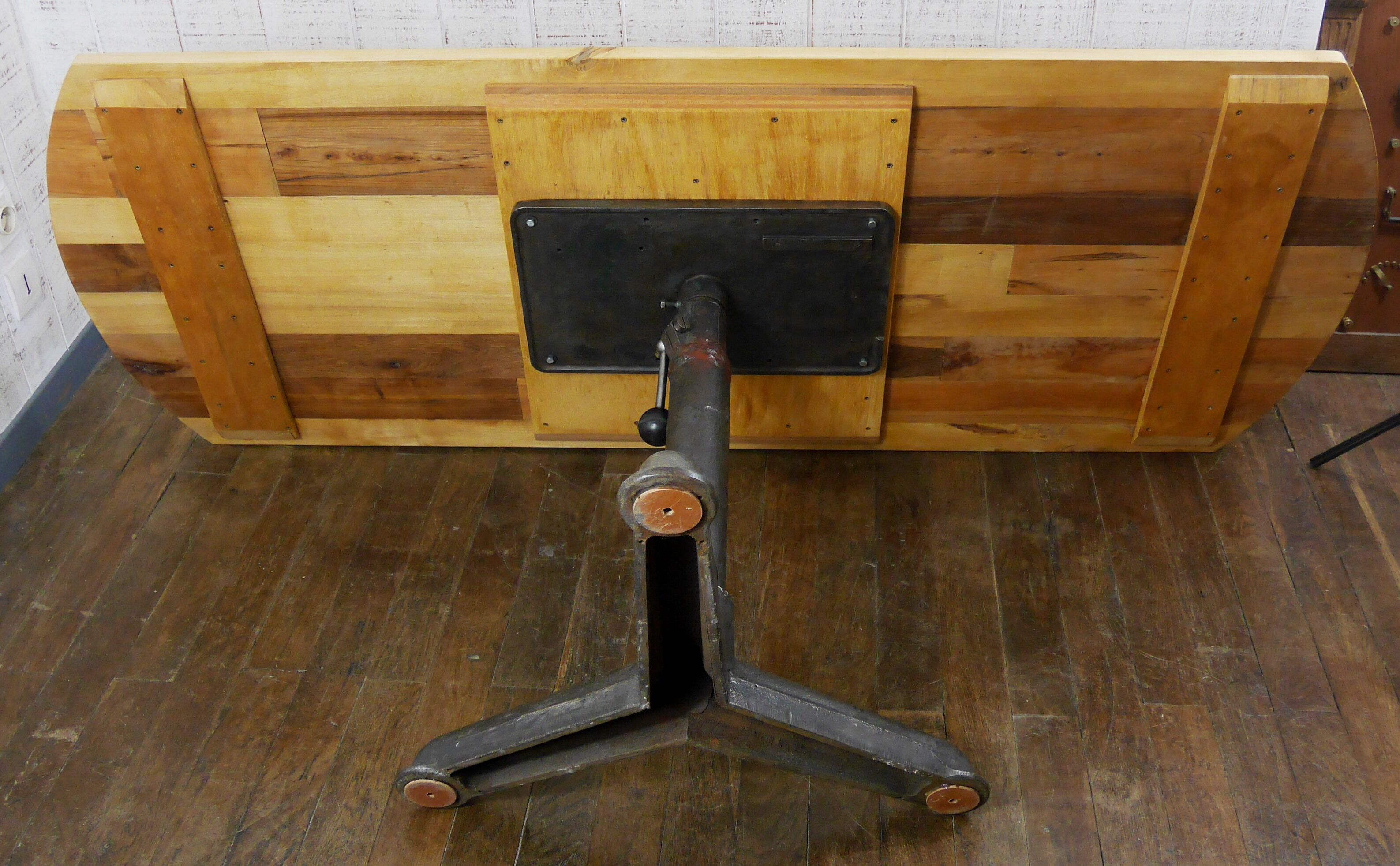 Table console pied central industriel fonte et bois