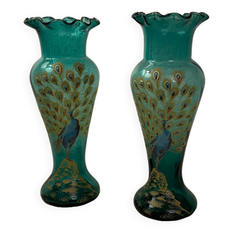 Vases en verre motifs paon. fin 19ème,début 20ème