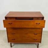 Commode en teck danois et commode par Hvidt & Mølgaard-Nielsen