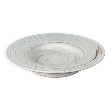 Mid-century modern minimalist studio pottery bowl from Pottestuen Keramik Frederikshavn, 1960s.
