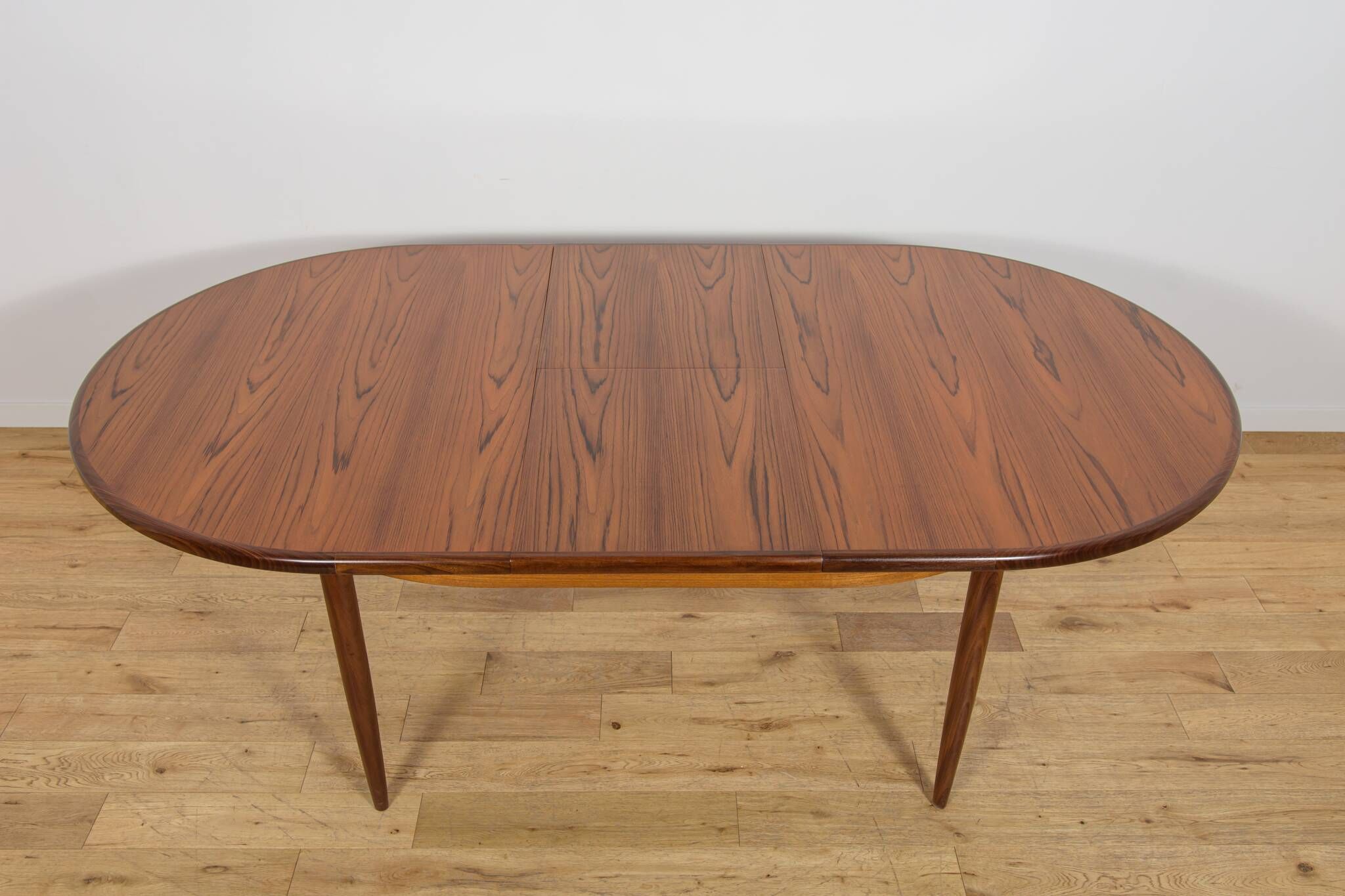 Mid-Century Oval Teak Extending Dining Table from G-Plan, United Kingdom, 1960s