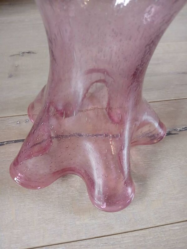 Vase corolle en verre bulle rose