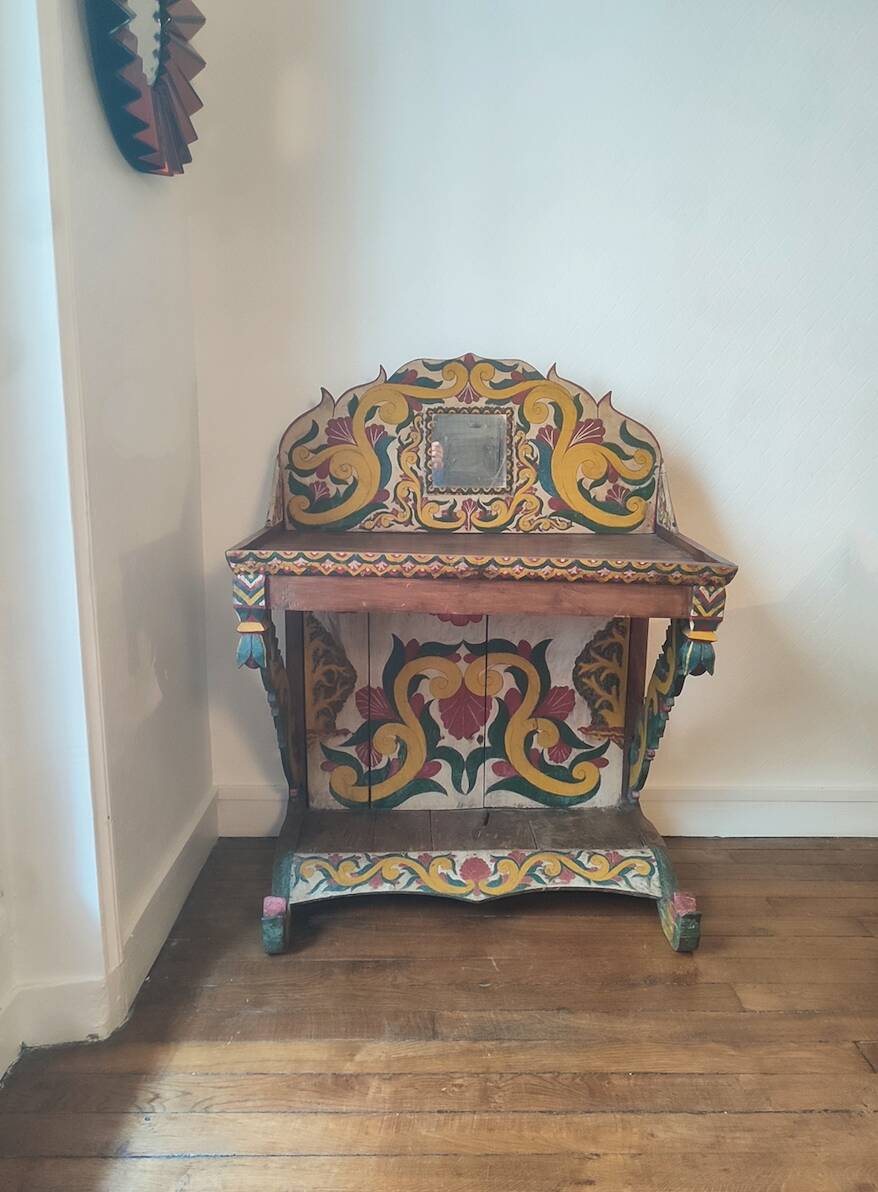 Meuble peint indien début XXè