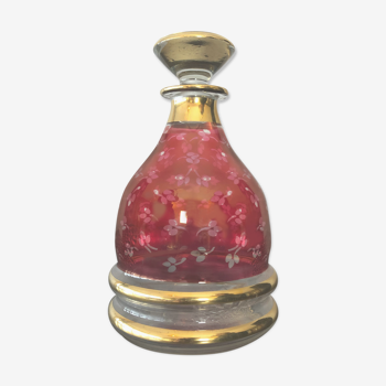 Old-liquor carafe