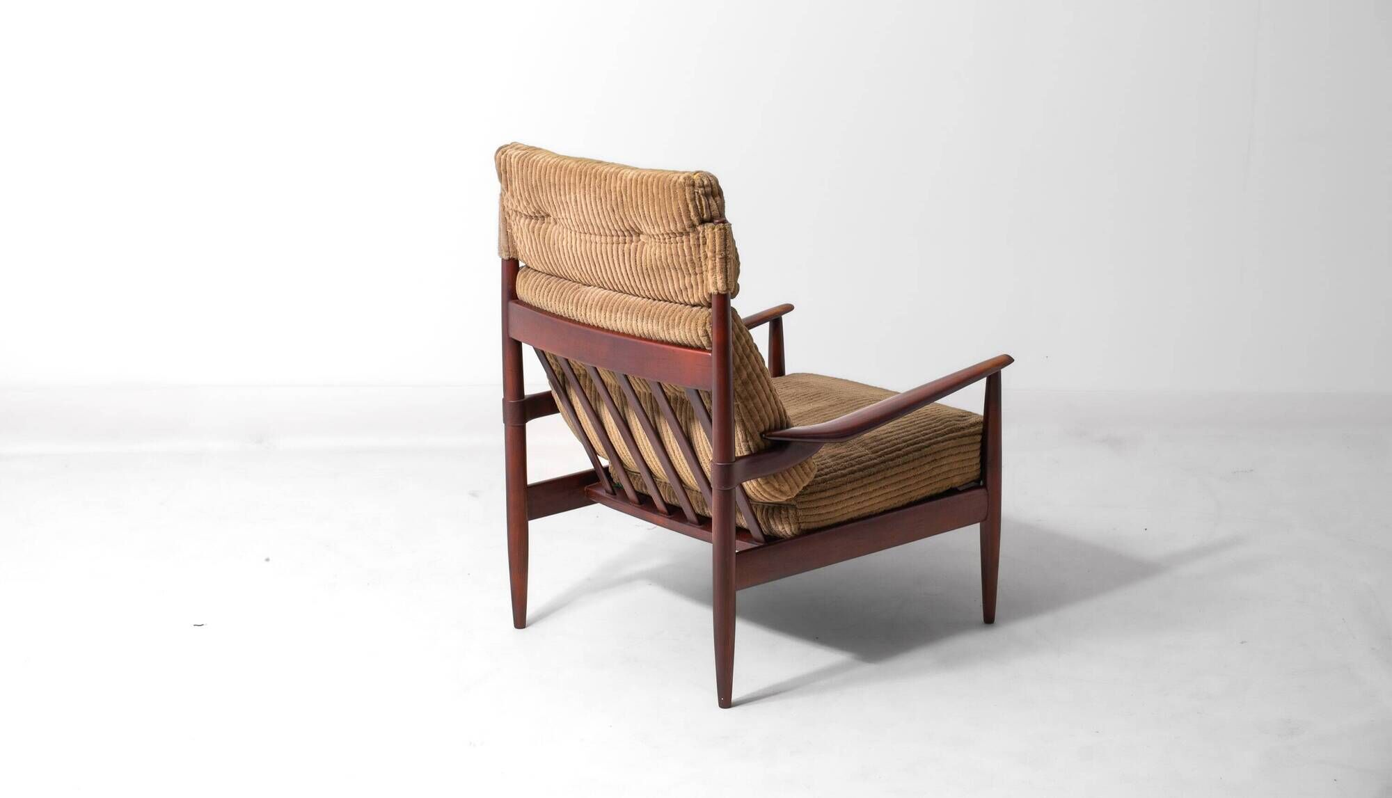 Fauteuil moutarde par BEKA, années 1960