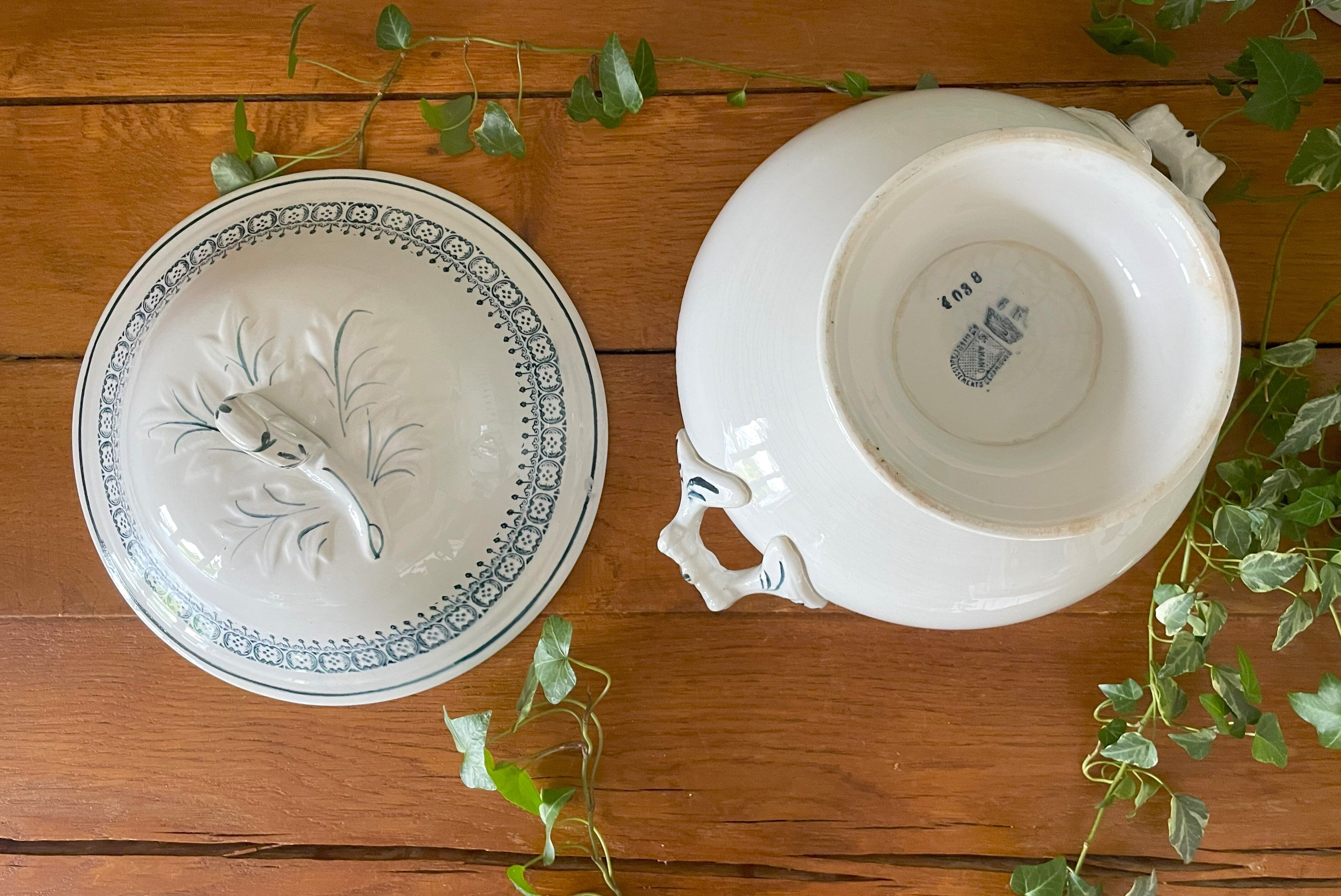 Antique earthenware soup tureen from Saint-Amand (North)