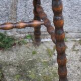 Tripod stool with bumped legs