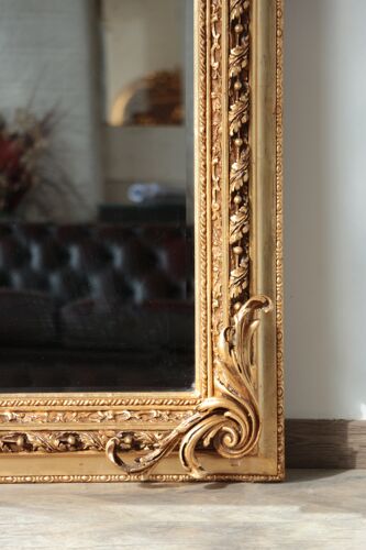 Miroir - style Louis XV - bois doré et stuc