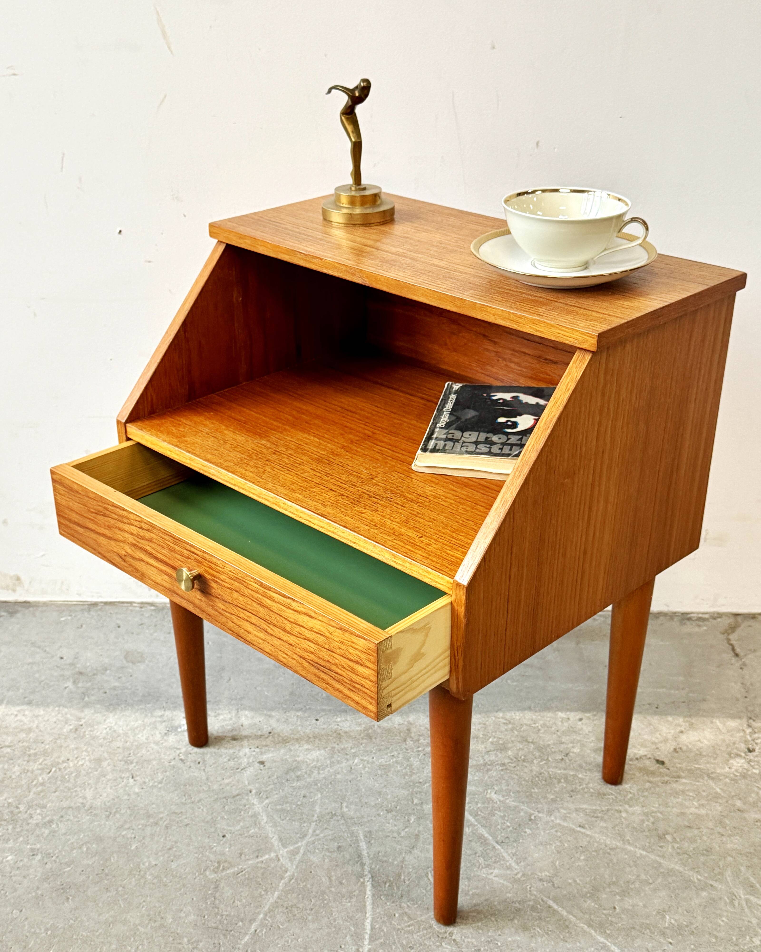 Bedside Table, Denmark, 1970s, Vintage, Mid-Century Modern