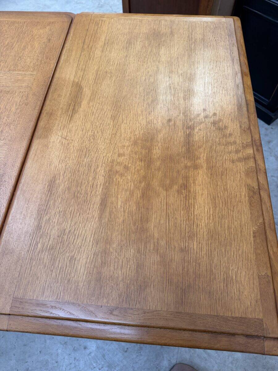 Table à rallonges Guillerme et Chambron pour « Votre maison »