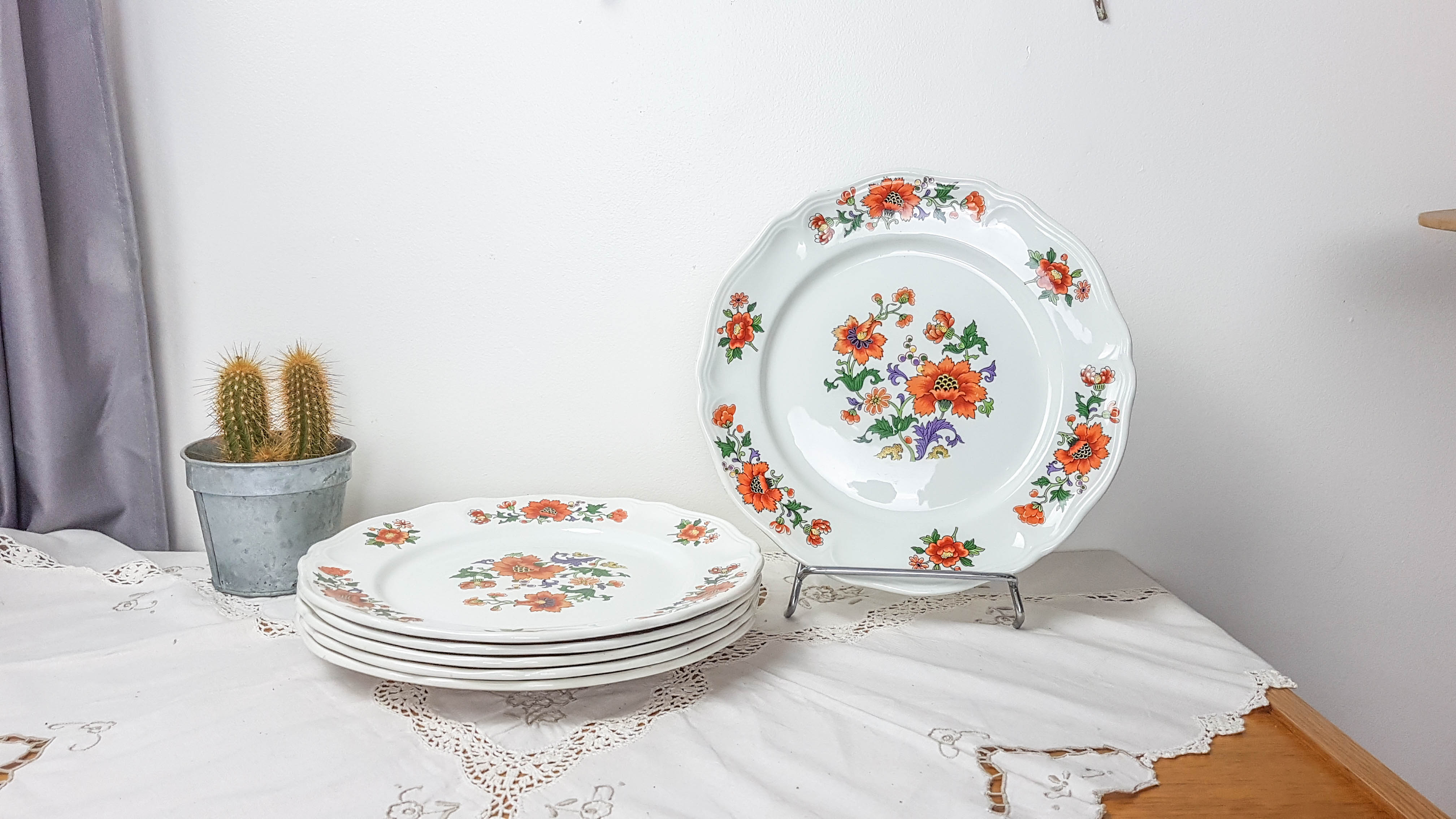 Table service in vintage earthenware Mills of Wolves "ORCHIES" 44 pieces