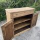 Buffet parisien en bois brut