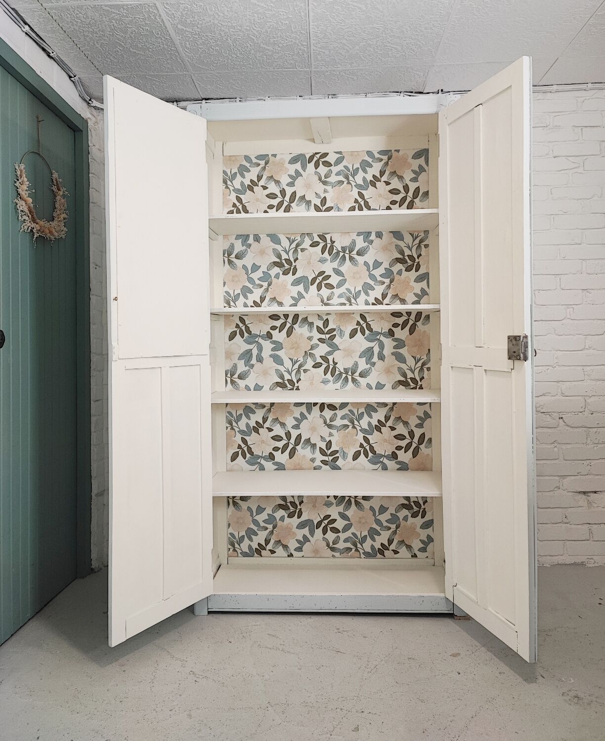 Parisian wardrobe with mirror