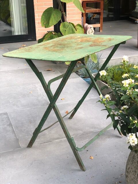 Garden table in green iron early twentieth