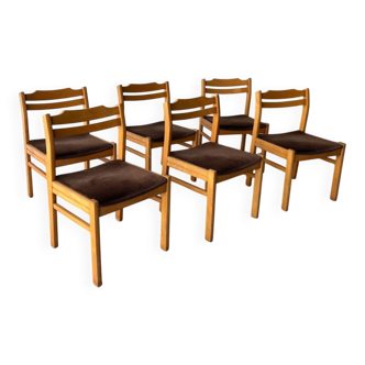 Set of 6 beech frame chairs in vintage 70s Scandinavian style.