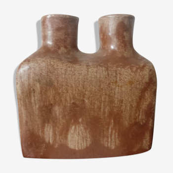 Double sandstone vase