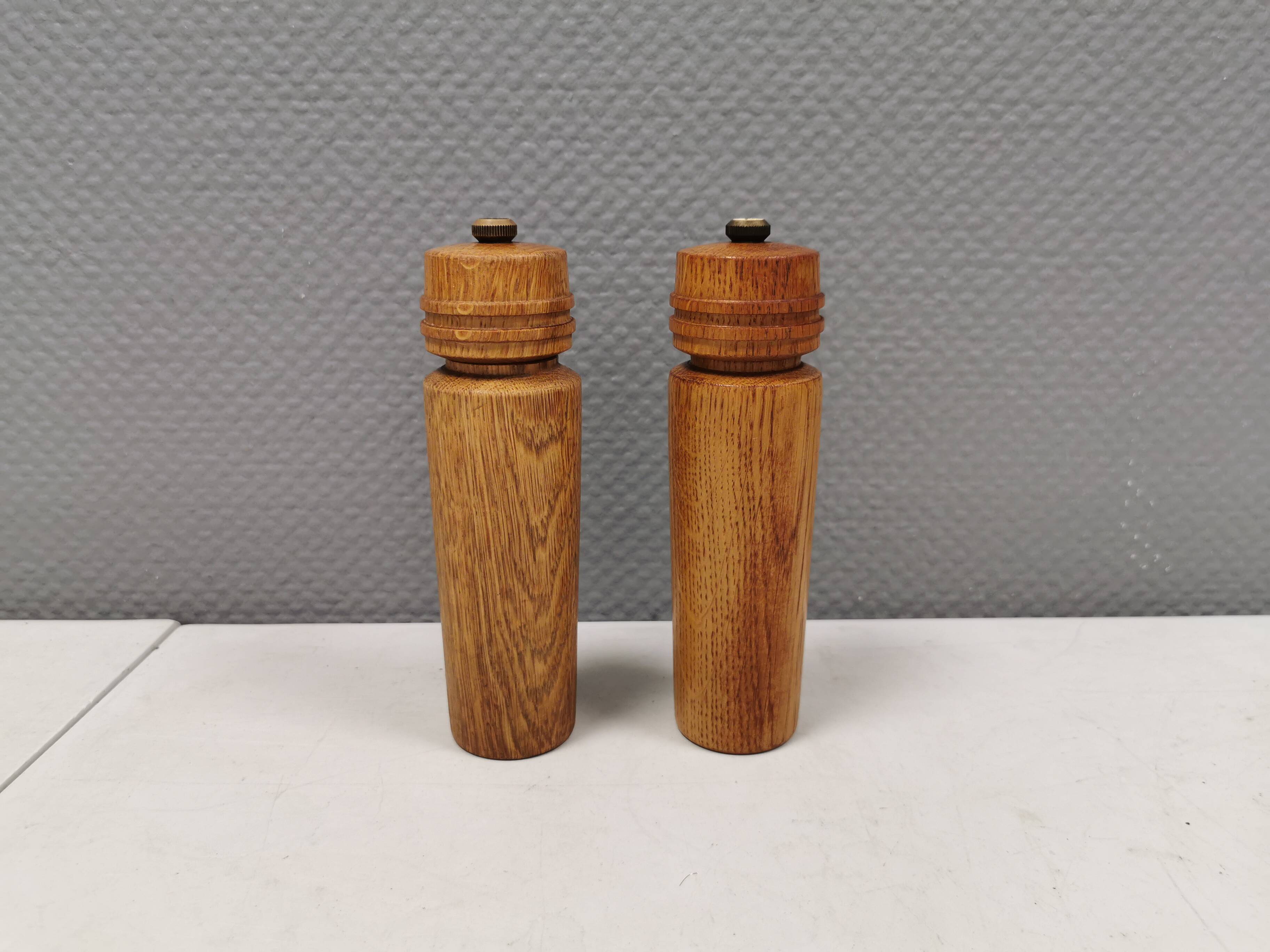 Vintage set of salt and pepper grinders, in oak Denmark 1960s