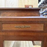 Vitreine de style Transition en marqueterie