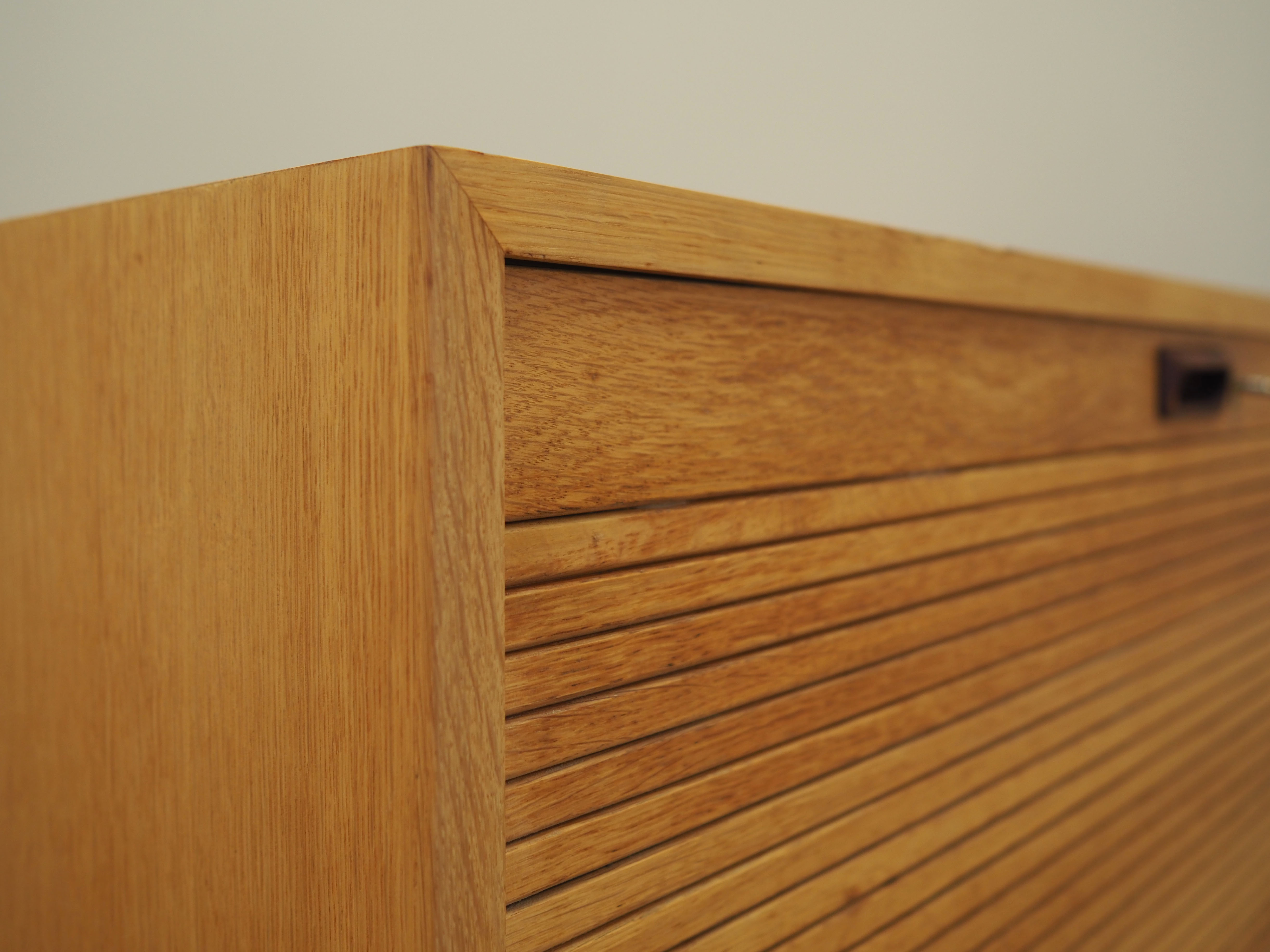 Commode en frêne, design danois, années 1970, fabricant SKM