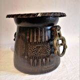 Cache pot ancien chaudron en cuivre gravé indo persan. xixème siècle.