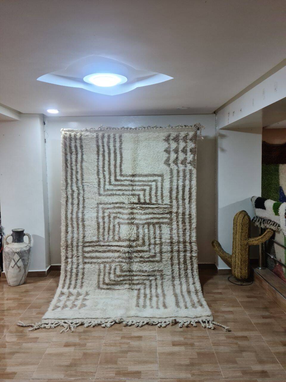 Traditional handmade Beni Ouarin rug size 150 x 250 cm