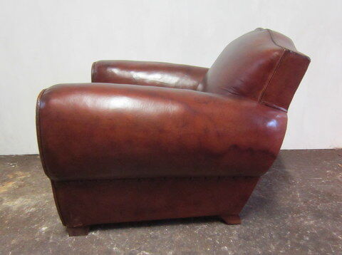 Folder moustache restored former club Chair