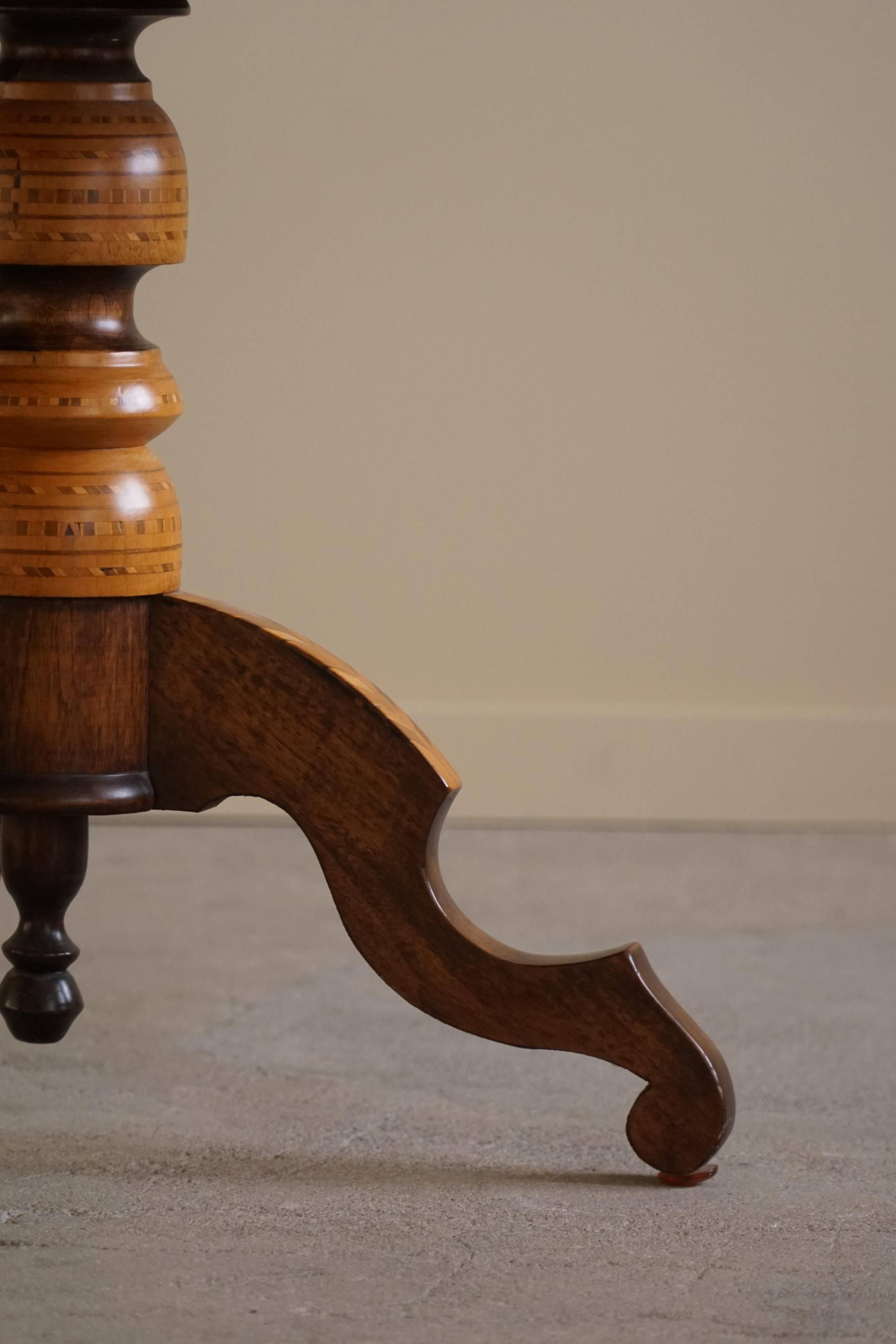 Danish Art Deco octagonal side table in birch with an inlaid top, 1940s.