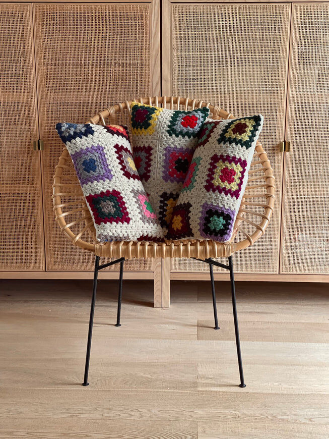 Hook cushion