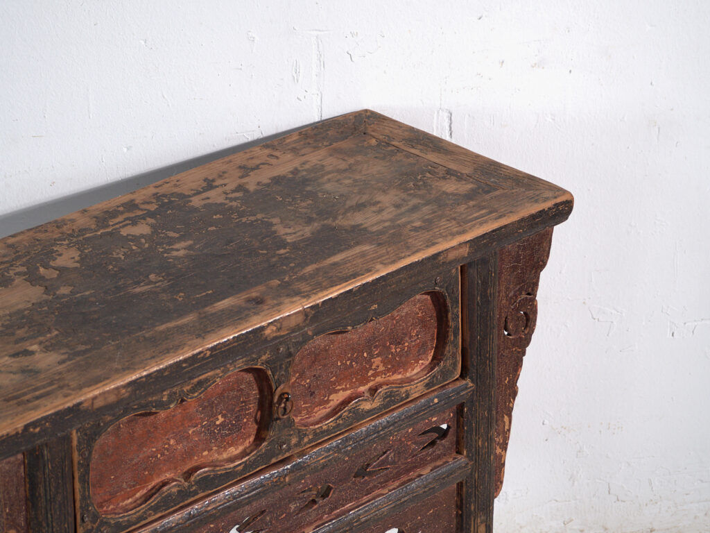 Antique pine console with multi-layer patina – China, circa 1930