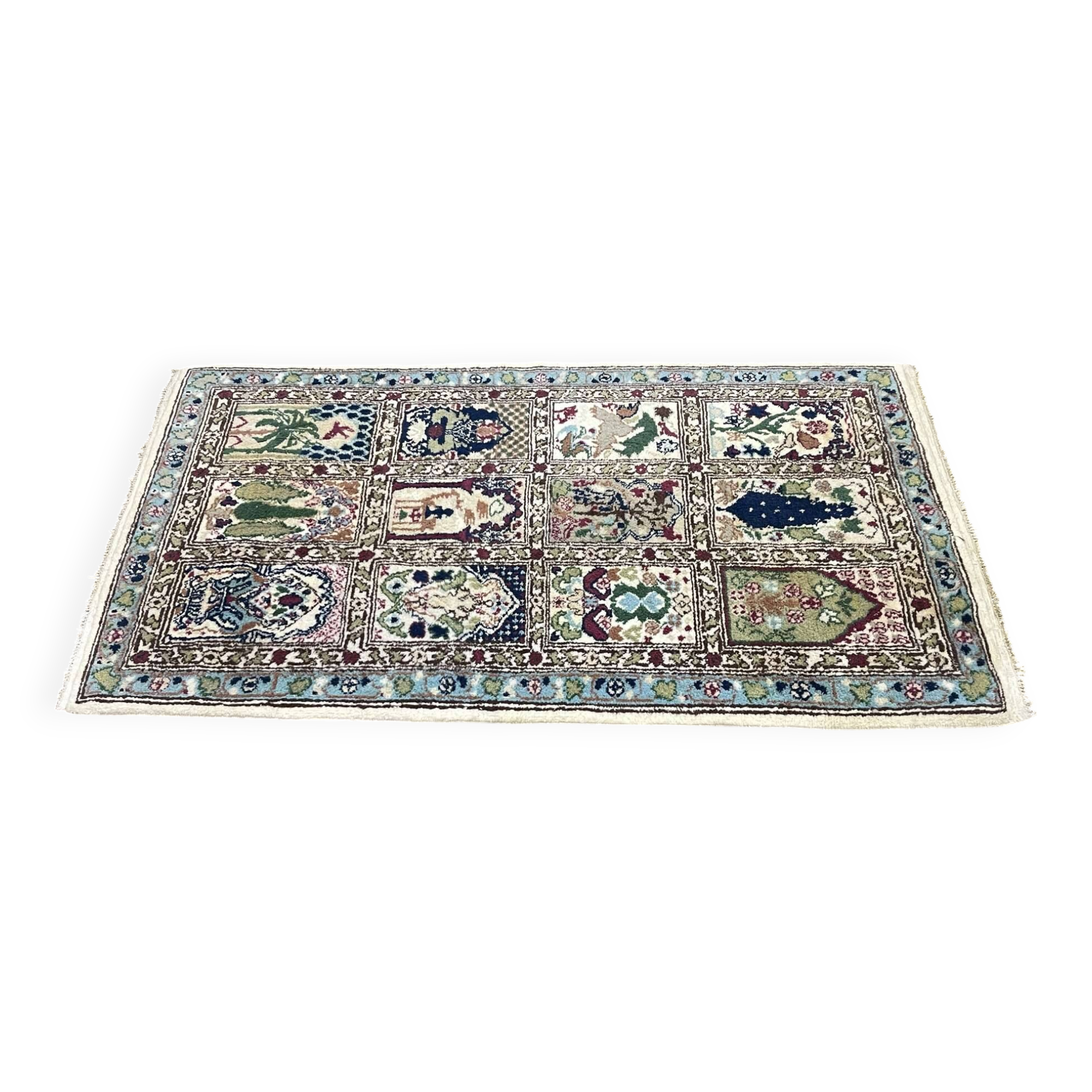 Handmade Moroccan wool rug - 1m64 x 95cm.