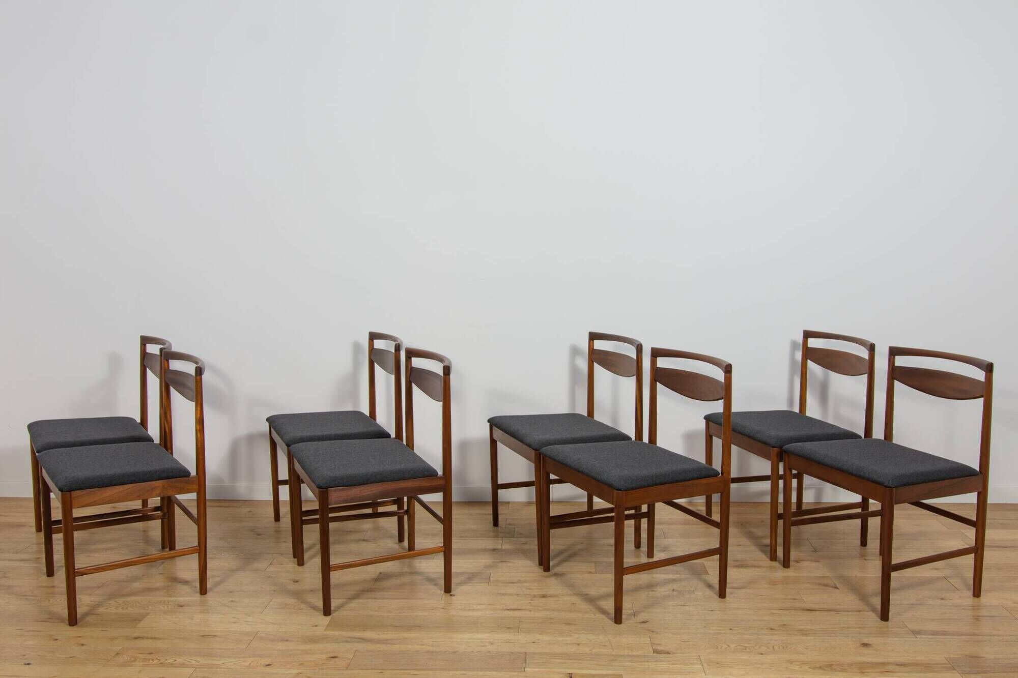 Mid-Century Model 9513 Dining Chairs by Tom Robertson for A.H. McIntosh & Co., United Kingdom, 1970s, Set of 8