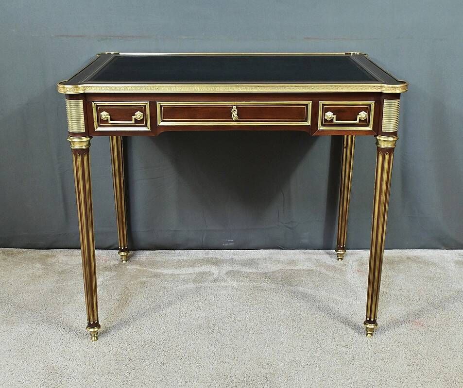 Small Louis XVI style mahogany desk, Napoleon III period – Mid-19th century
