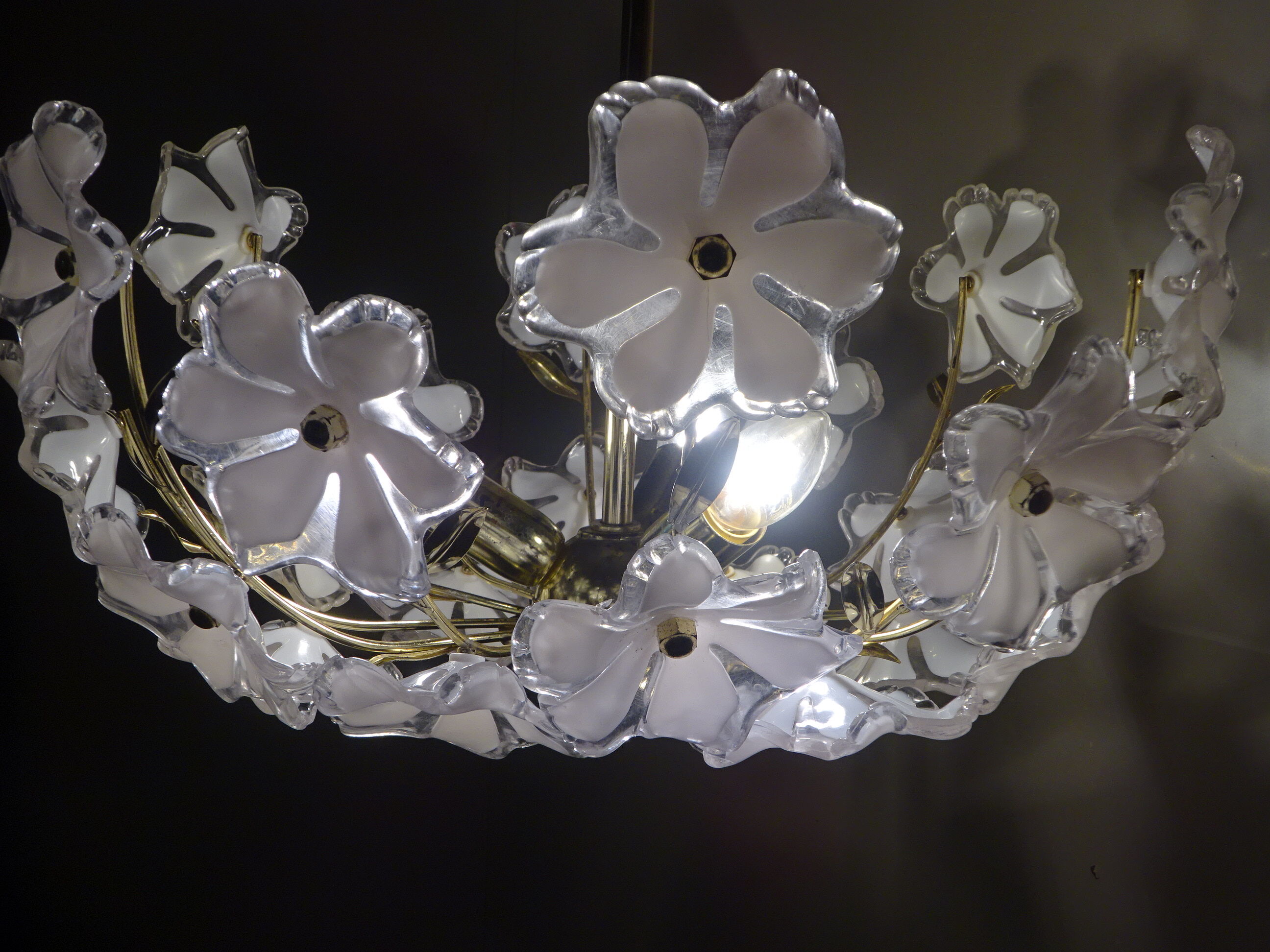 Vintage chandelier, 24 flowers