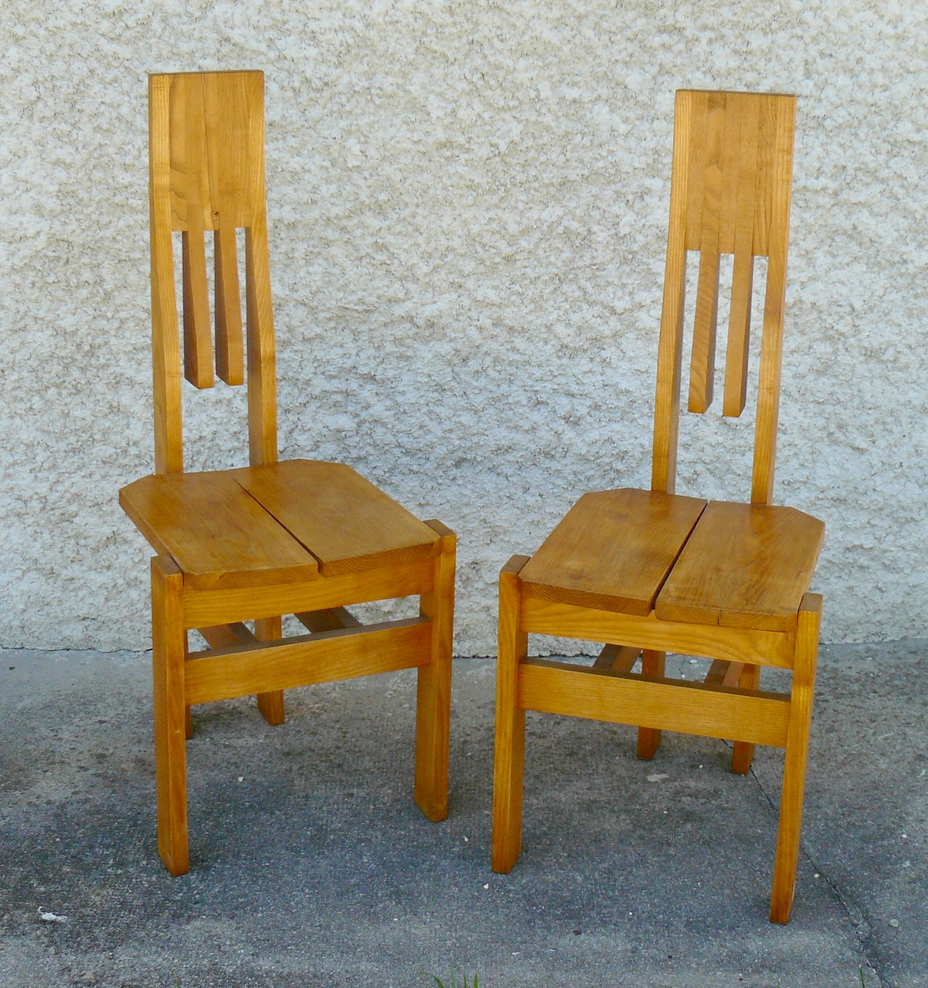 Paire de chaises modernistes bois design 1980